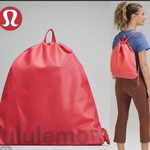 NWT Lululemon gym bag